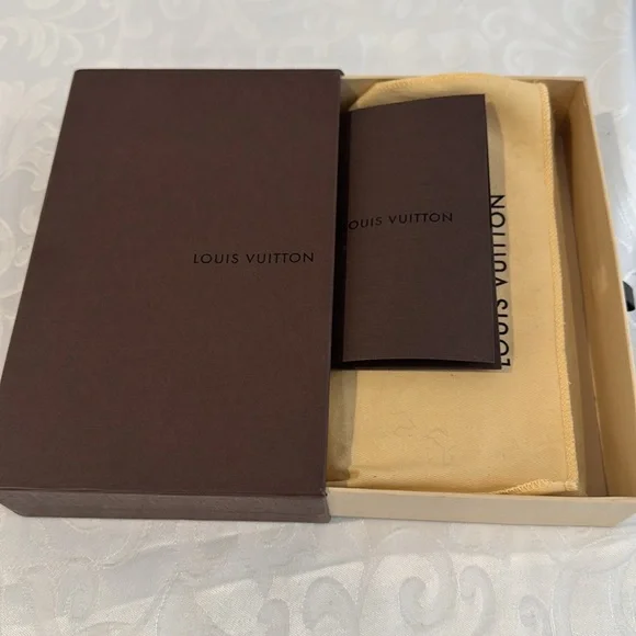 LV X Murakami Sara Wallet - Picture 10 of 10